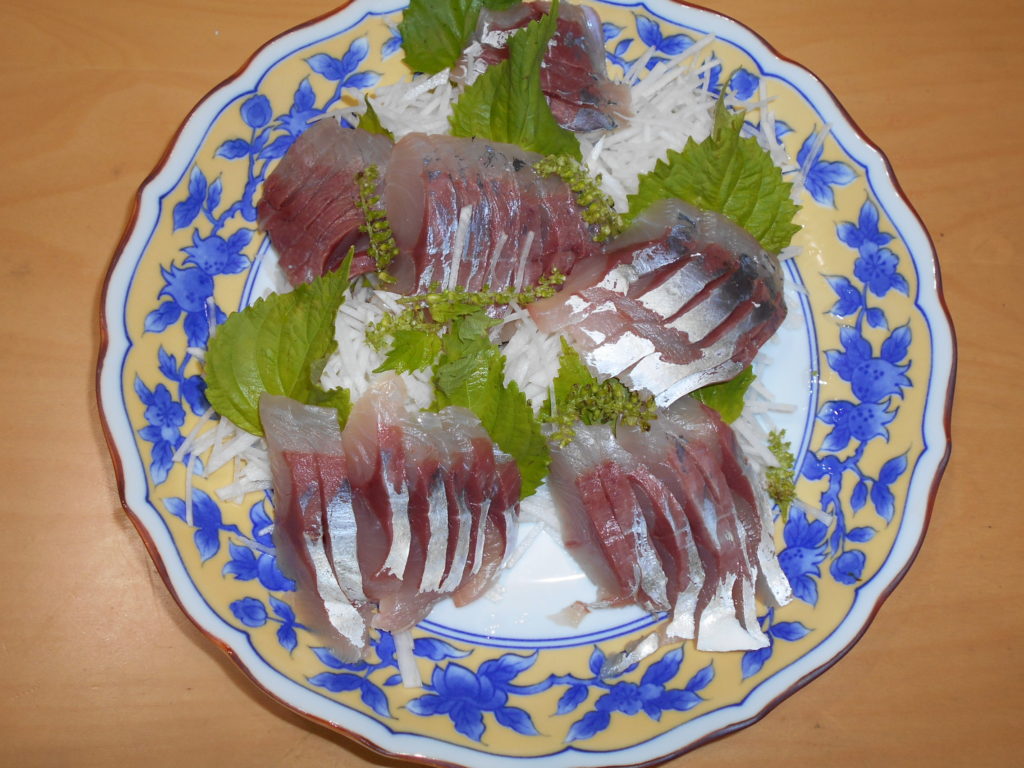 ブリの若魚 ツバスは晩夏から秋のおいしい魚で 私の好物な肴