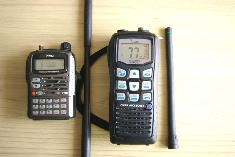 国際VHF無線とアマチュア無線のハンディー機