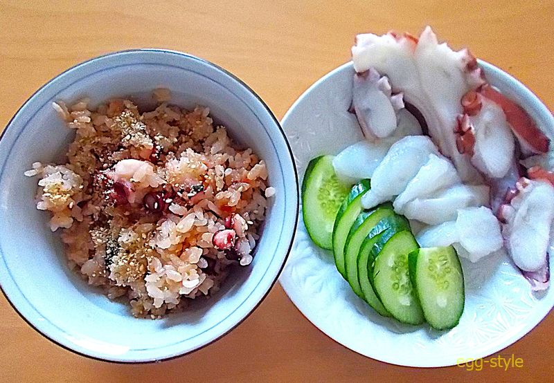 タコ飯と刺身、生の刺身はとてもおいしい 釣り人冥利です