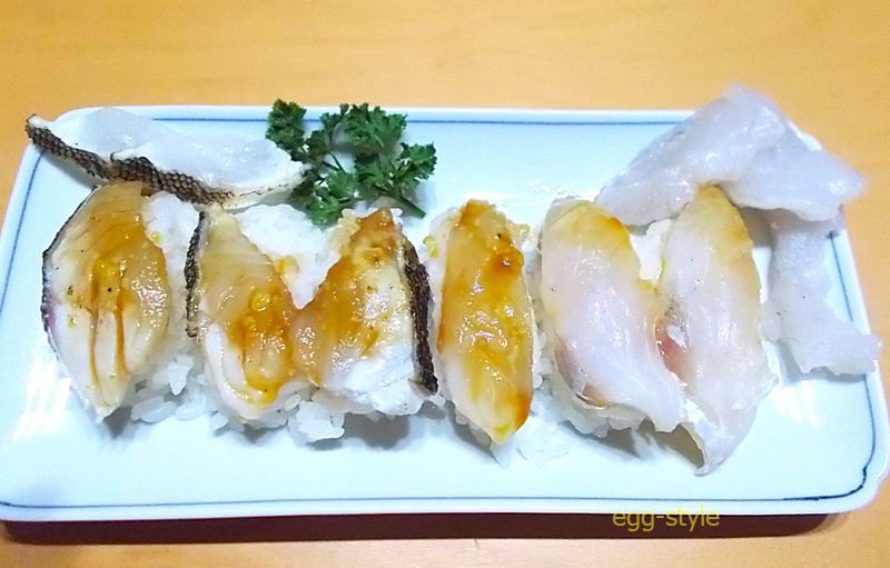 白身魚の寿司 これまた旨い 試しの炙りは失敗